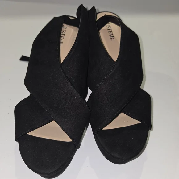 JustFab Black Wedge Sandals Women's Size 8 - Picture 5 of 11